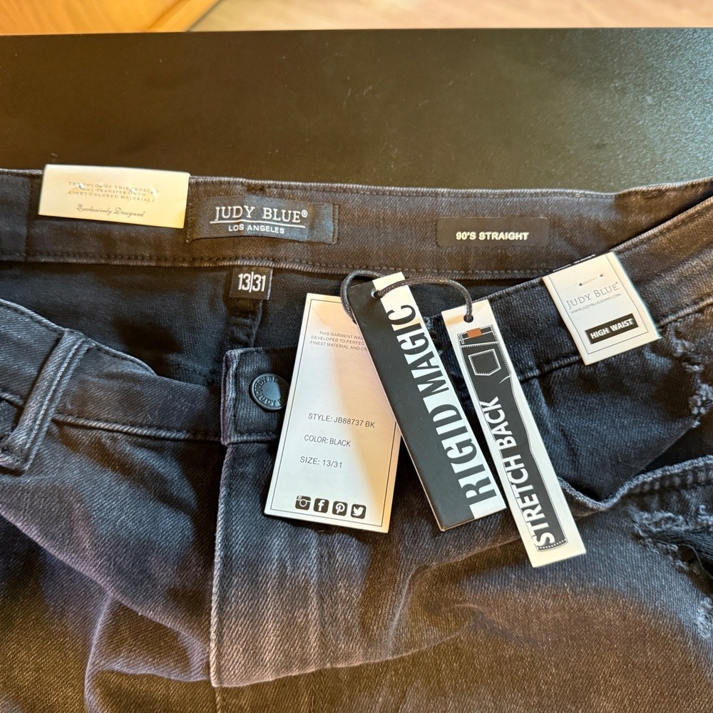 Women's Black Distressed Jeans, 90s Straight Leg - Picture 6 of 11